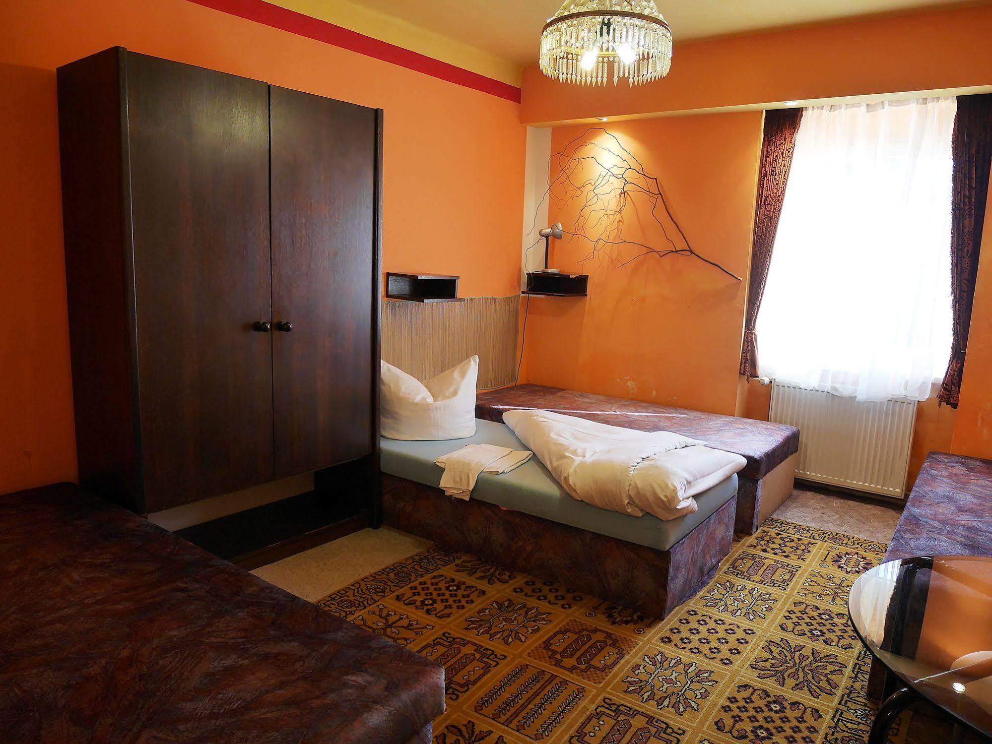 Pension Lada Karlovy Vary Luaran gambar