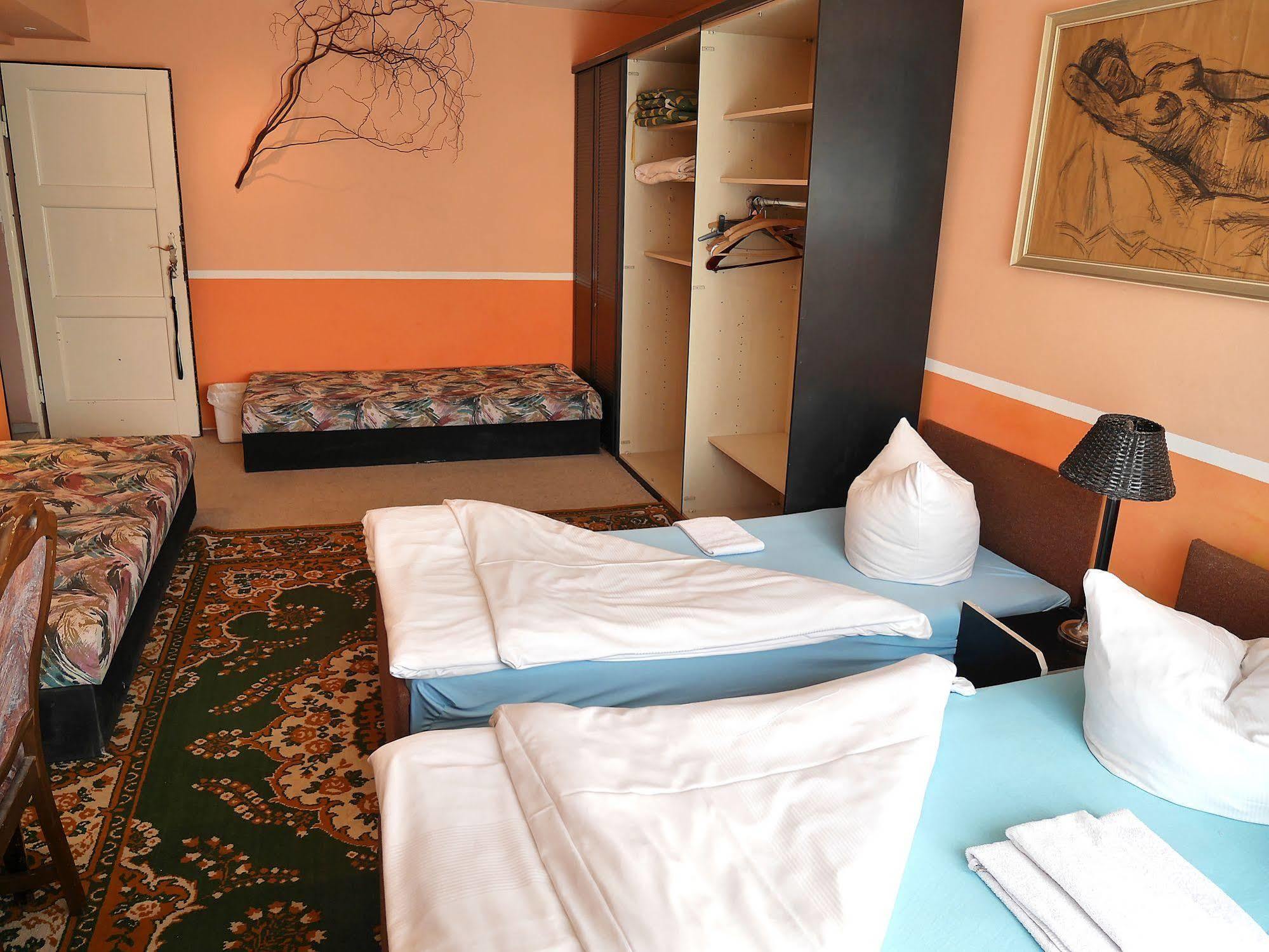 Pension Lada Karlovy Vary Luaran gambar