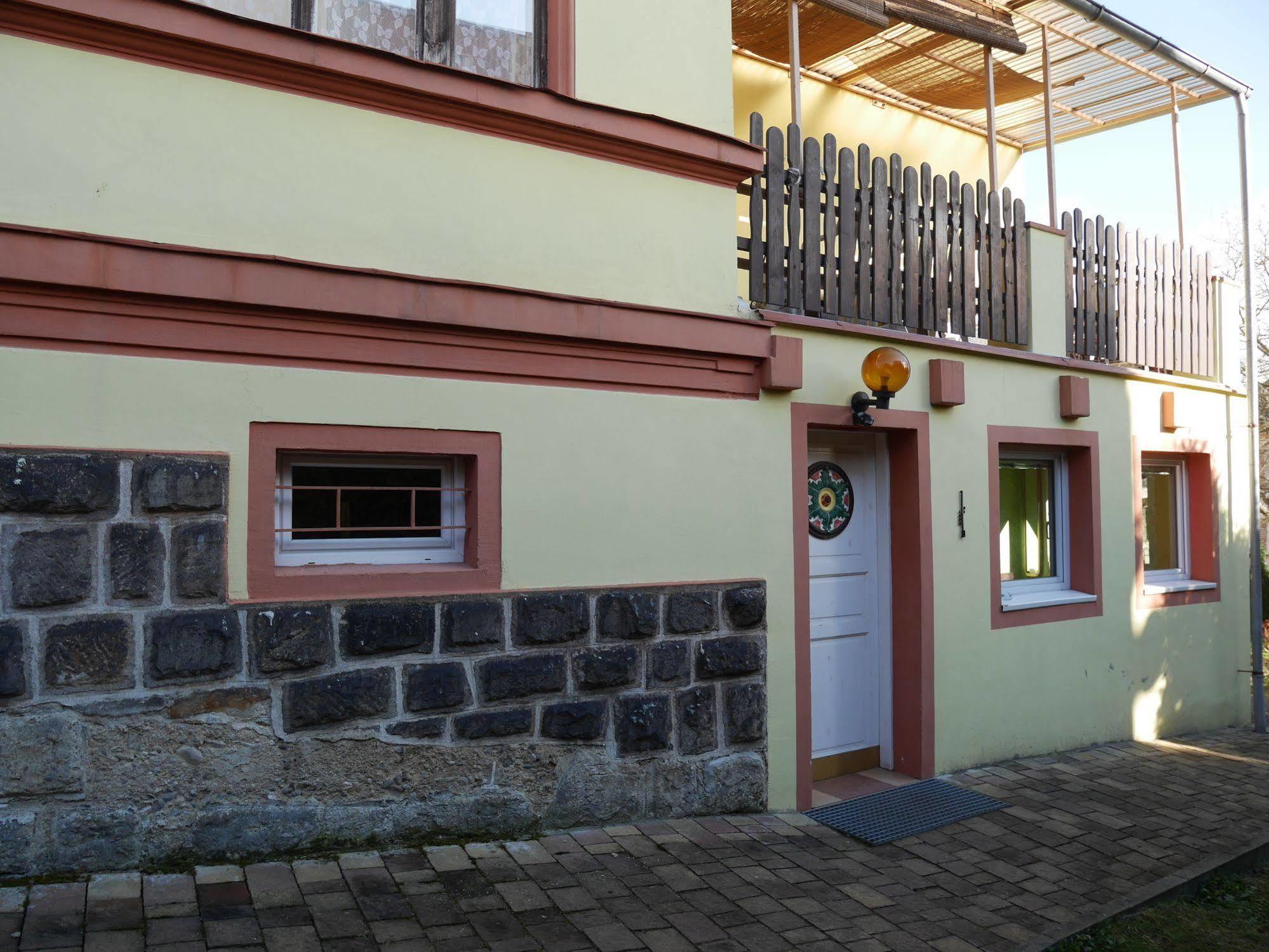 Pension Lada Karlovy Vary Luaran gambar